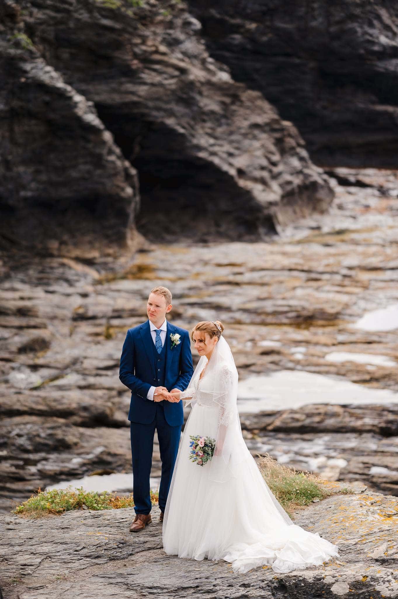 Writing the Perfect Modern Wedding Vows: A Guide to Crafting Heartfelt and Memorable Promises | Including 24 Vow Examples