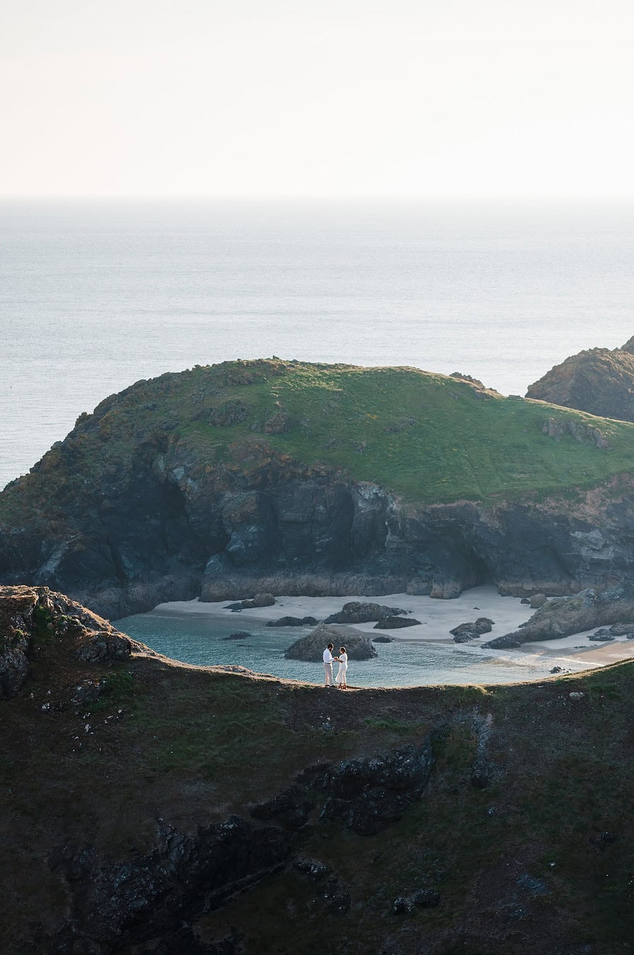 Celebrating the happy couples engagement at Kynance Cove, Cornwall - Engagement Shoot - The Ultimate Guide