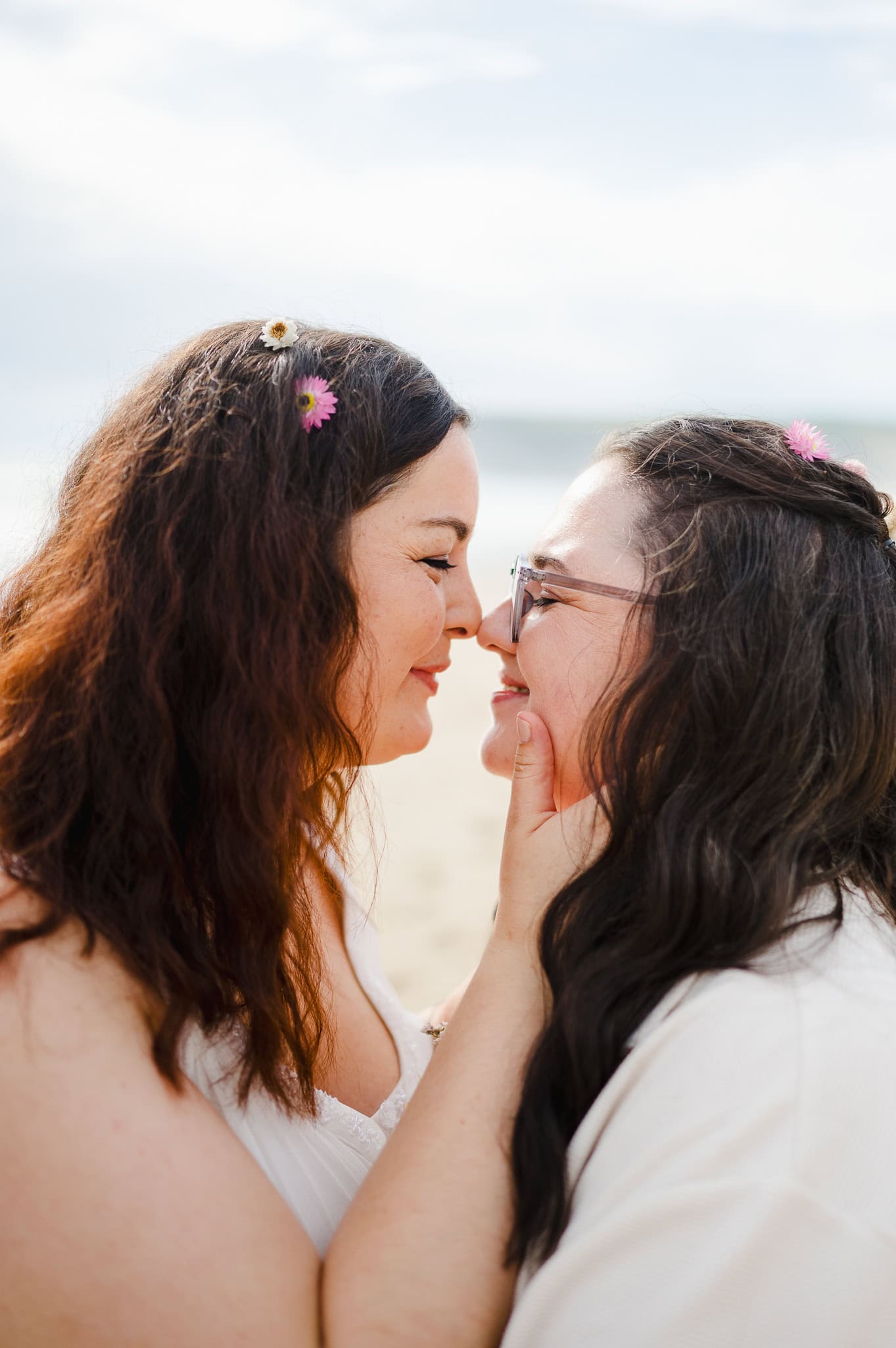 Elopement on a beach in Cornwall