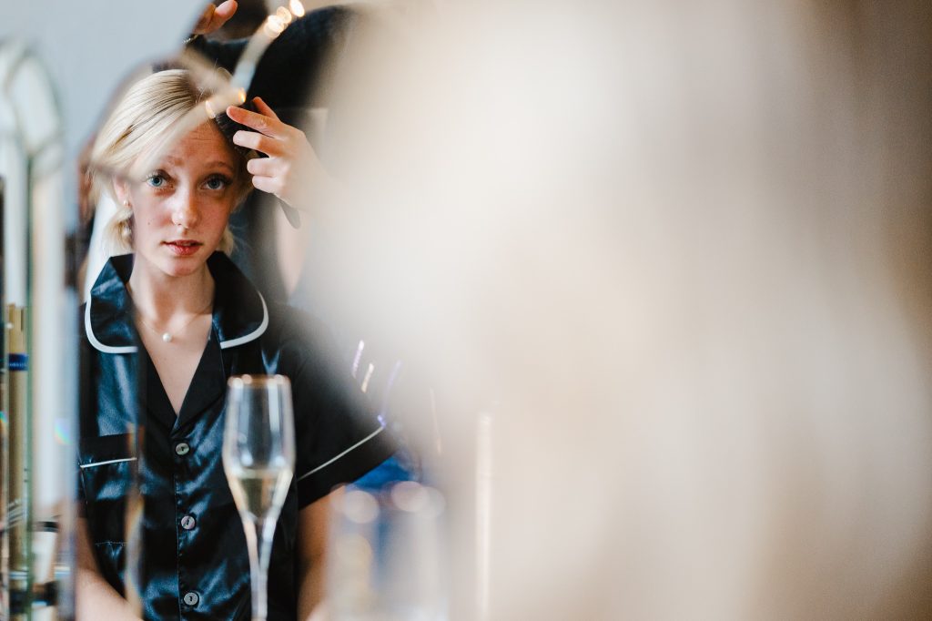 Bridal Party getting ready for a winter wedding at Rockbeare Manor